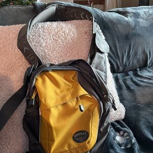 Osprey Veer crossbody bag, barely used